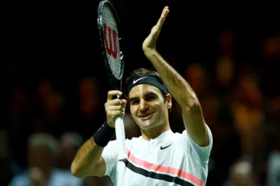 Federer coronó su gran semana con un título; Thiem ganó en Buenos Aires