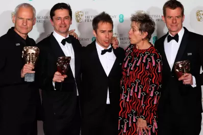 Guillermo del Toro se posiciona como mejor director