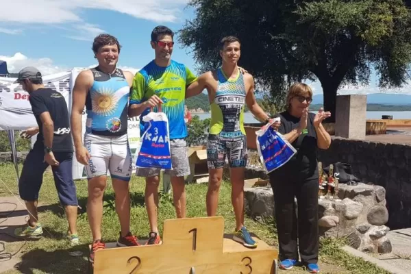 Kovacevich y Nieva ganaron la tercera fecha del campeonato de triatlón