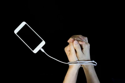 Tecnoestrés: cuáles son los riesgos de ser adicto a internet