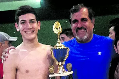 Dentro y fuera de la cancha la mirada es crítica, pero orgullosa