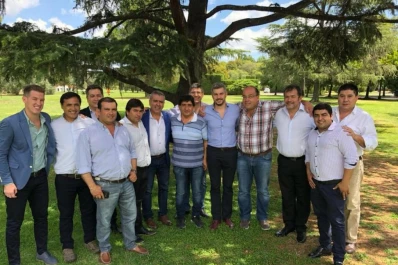 Alperovich medió ante un reclamo de Uocra