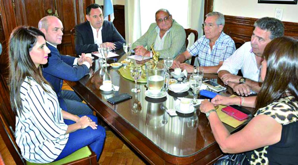 Paritaria docente: la Provincia ofreció una suba del 15% y los gremios la rechazaron