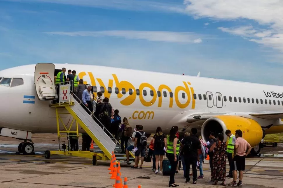 NUEVA EMPRESA. La compañía Flybondi es la primera aerolínea de bajo costo de Argentina y fue creada en 2016. twitter @flybondioficial