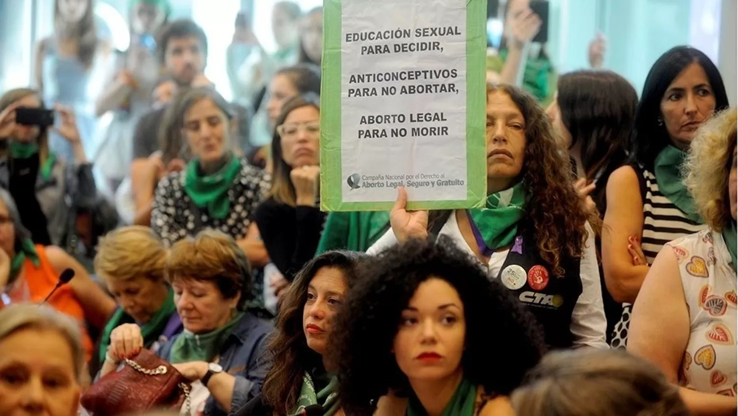 DEBATE SOBRE EL ABORTO. Un proyecto para su legalización fue presentado hoy en Diputados. FOTO TOMADA DE CLARIN.COM
