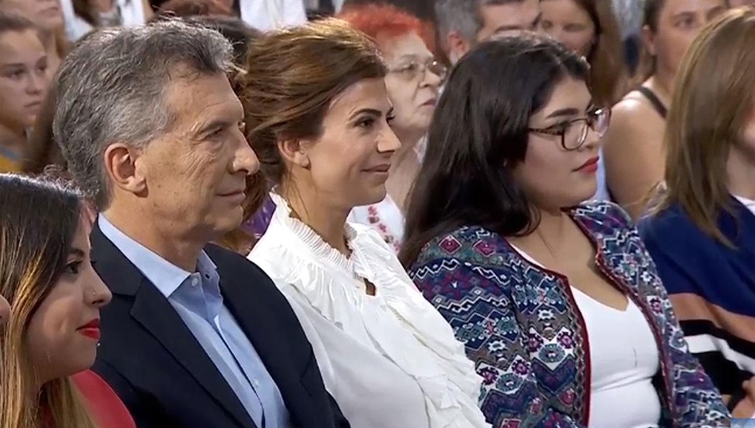 EN EL ACTO. Mauricio Macri, junto a su esposa Juliana Awada. FOTO TOMADA DE LA NACIÓN