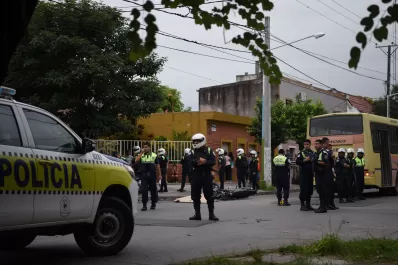 Denuncian robos y vandalismo durante el cortejo fúnebre de un motociclista