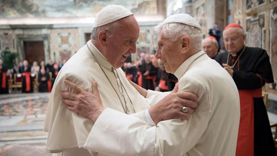 CON SU ANTECESOR. Francisco y Benedicto XVI. ARCHIVO