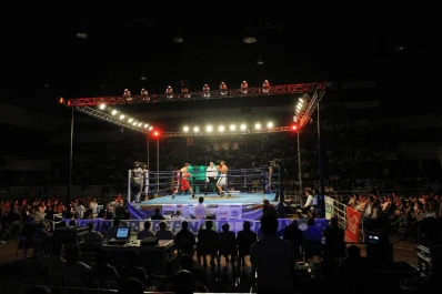 Unidos esquivarán los golpes