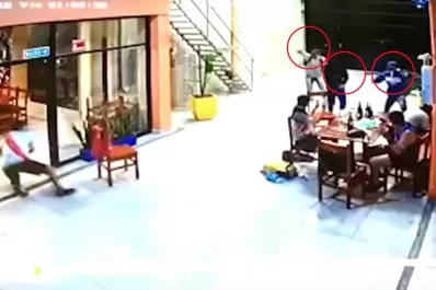 Mirá el video del violento asalto en una cancha de fútbol 5