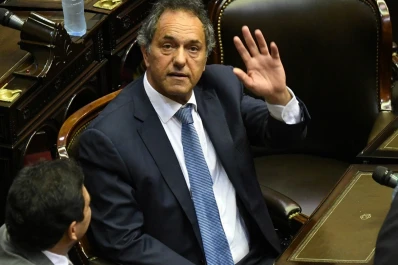 Daniel Scioli fue citado a indagatoria por irregularidades en la adjudicación de obras