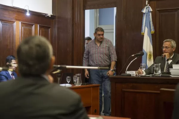 Tiburón González dijo que vio a Paulina en el boliche