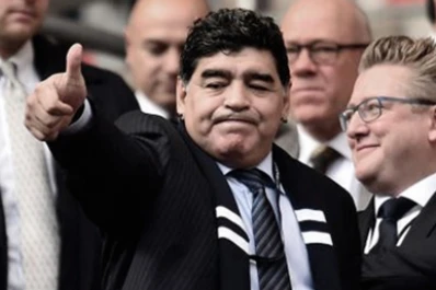 Maradona felicitó a Putin por su victoria en las elecciones rusas