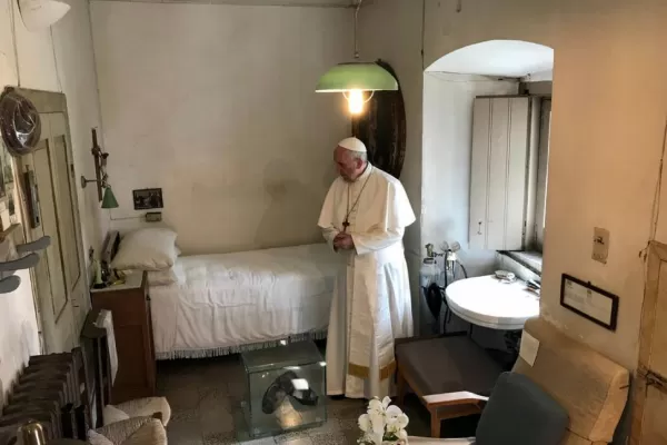 Papa Francisco: “A los que puedan sentirse ofendidos, les pido perdón”