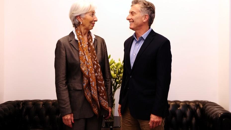 La directora del Fondo Monetario Internacional (FMI), Christine Lagarde, fue recibida por Mauricio Macri en Olivos. FOTO TOMADA DE CLARÍN.COM