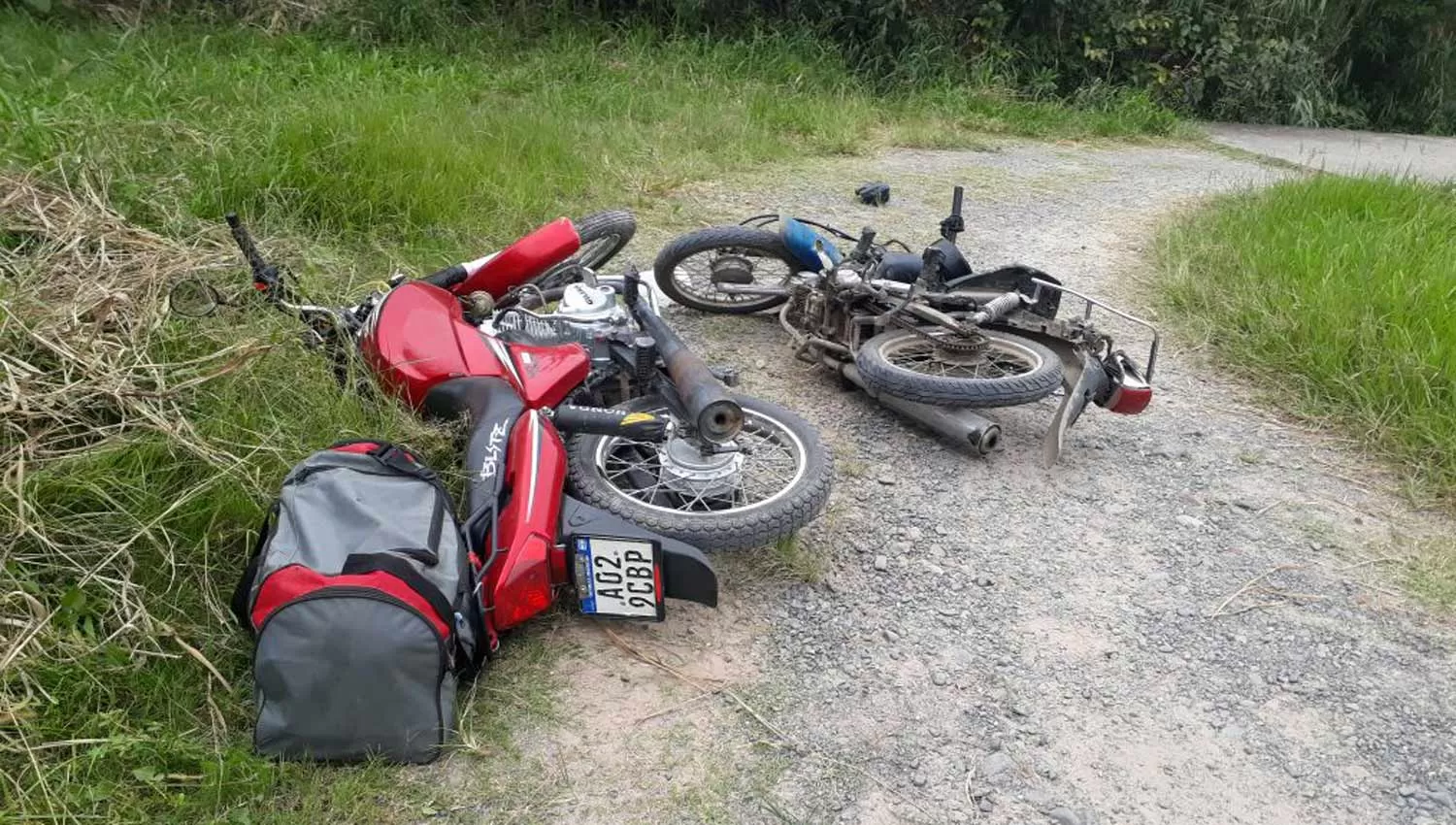 Las dos motos fueron abandonadas por los ladrones. LA GACETA
