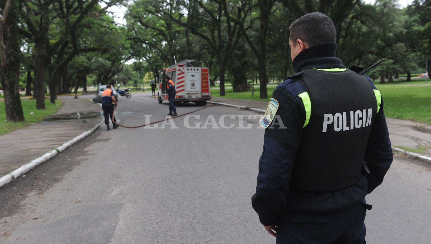 IMAGEN ILUSTRATIVA. El parque 9 de julio el día que asesinaron a los dos policías. LA GACETA/ARCHIVO