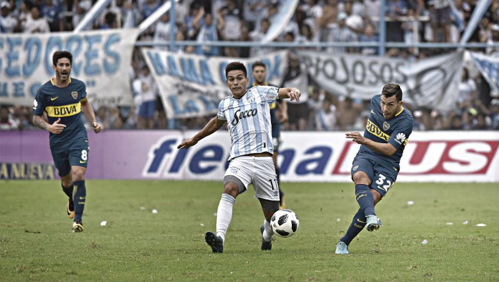Una carambola sobre el final dejó a Atlético sin victoria frente a Boca