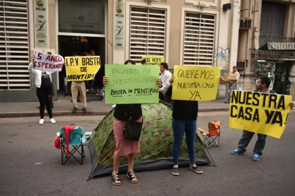Cansados de las demoras, emplazaron al Ipvdu