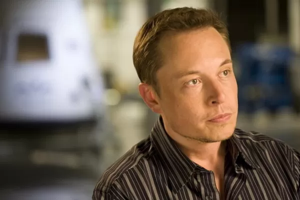 Elon Musk eliminó las páginas de Facebook de Space X y Tesla