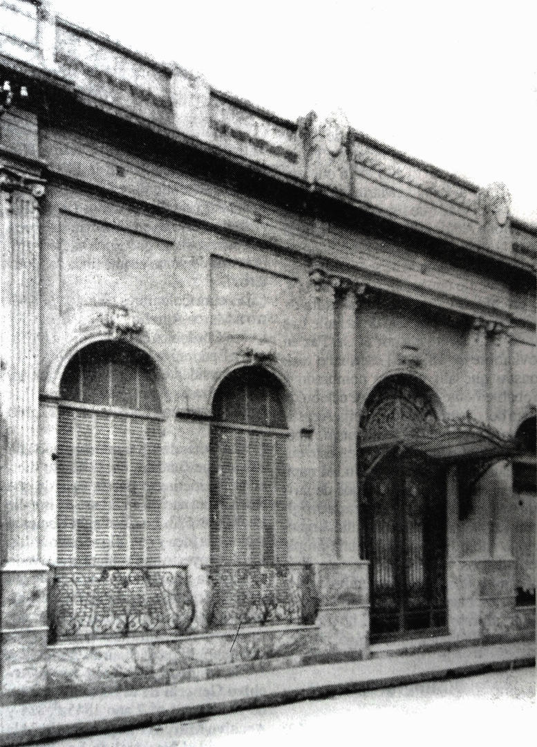 LAS HERAS (HOY SAN MARTÍN) 623. Casa de Francisco Javier Álvarez en la década de 1930, edificada en el solar donde se alzaba en 1843 la del doctor Juan Bautista Paz