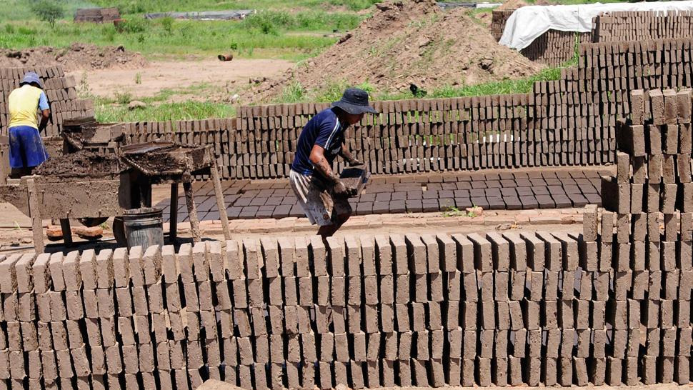 Sigue siendo alto el empleo en negro en el Gran Tucumán