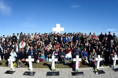 Macri recibirá el 2 de abril a los familiares de soldados caídos en Malvinas