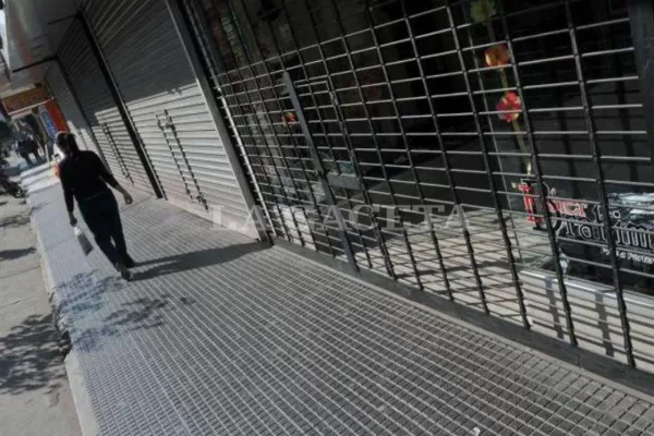 Cines, comercios y colectivos: cómo serán las actividades durante el fin de semana extra largo en Tucumán