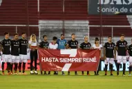 El conmovedor homenaje al Loco Houseman en la cancha de Huracán