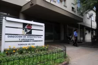 Manzur, por decreto, eleva el tope de compras directas para la DAU de $300.000 a $850.000