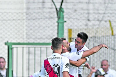 El “nuevo” River sabe levantarse si se cae