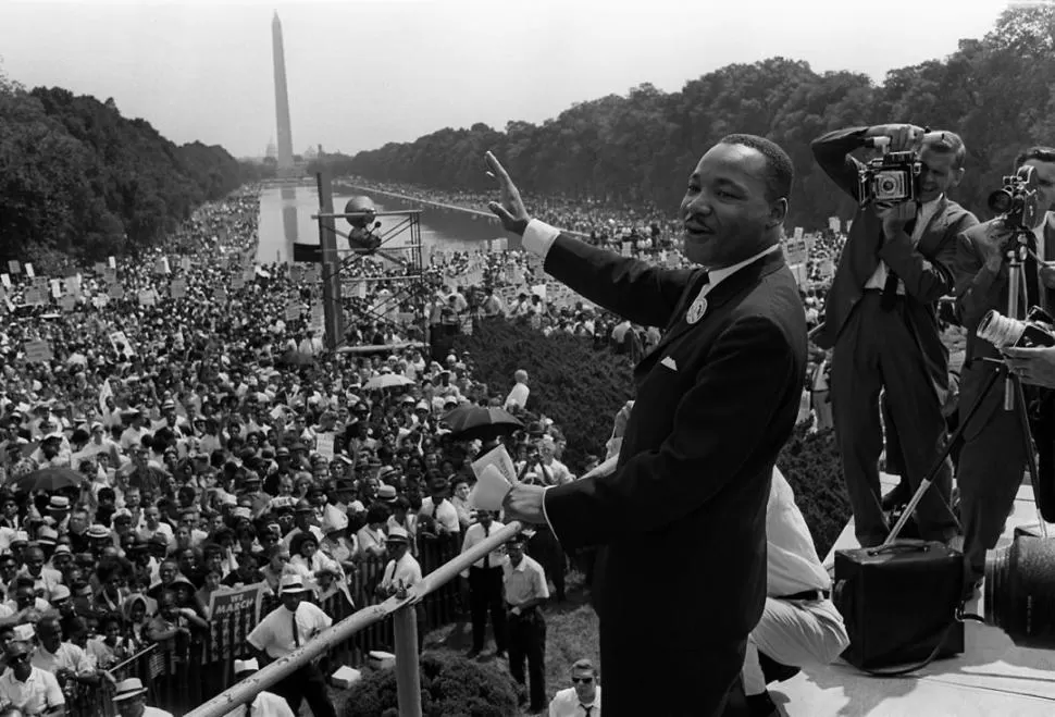 “TENGO UN SUEÑO”. Martin Luther King en la gran marcha a Washington. TELAM