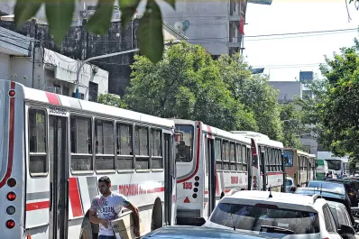 Mendoza y Catamarca, la esquina infernal: hay horarios en los que circular se hace imposible