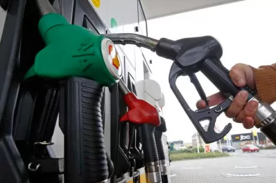 Acordaron mantener los precios de los combustibles hasta finales de junio