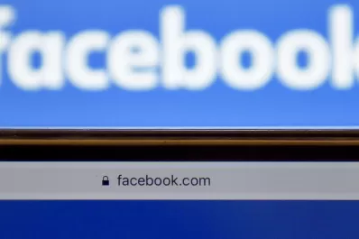 Facebook endurece las condiciones para las publicidades políticas