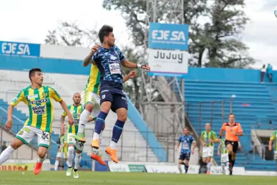 Aldosivi le ganó a Gimnasia de Jujuy y dejó segundo a San Martín
