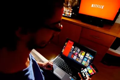 Netflix les dará trabajo a los que quieran ver y calificar sus series