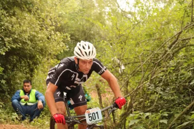 Después de 651 días, “Chimpa” Molina volvió a festejar una victoria en el torneo provincial