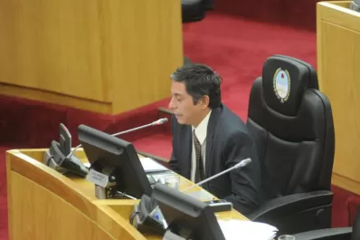 Emiliano Vargas Aignasse apuntó contra la Corte: que los jueces cobren igual que los legisladores