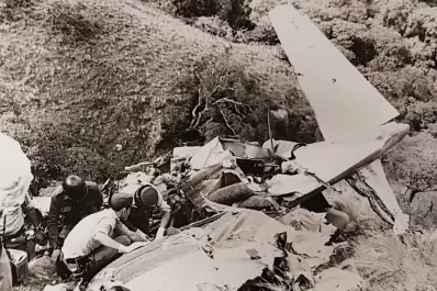 Marcados por las tragedias: el padre de los Calliera murió en otro accidente aéreo hace 40 años
