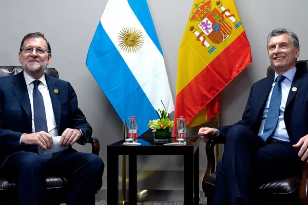 Macri habló con Rajoy, que le brindó su apoyo en la negociación con el FMI
