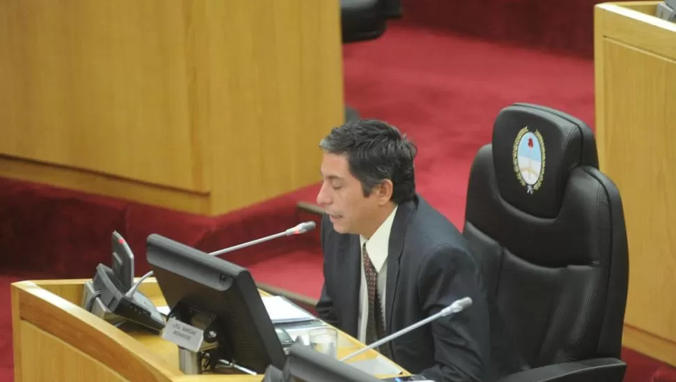 Emiliano Vargas Aignasse apuntó contra la Corte: que los jueces cobren igual que los legisladores