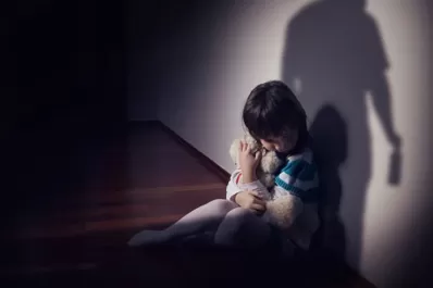 Habló el papá de chico golpeado por su mamá: no lo podía creer