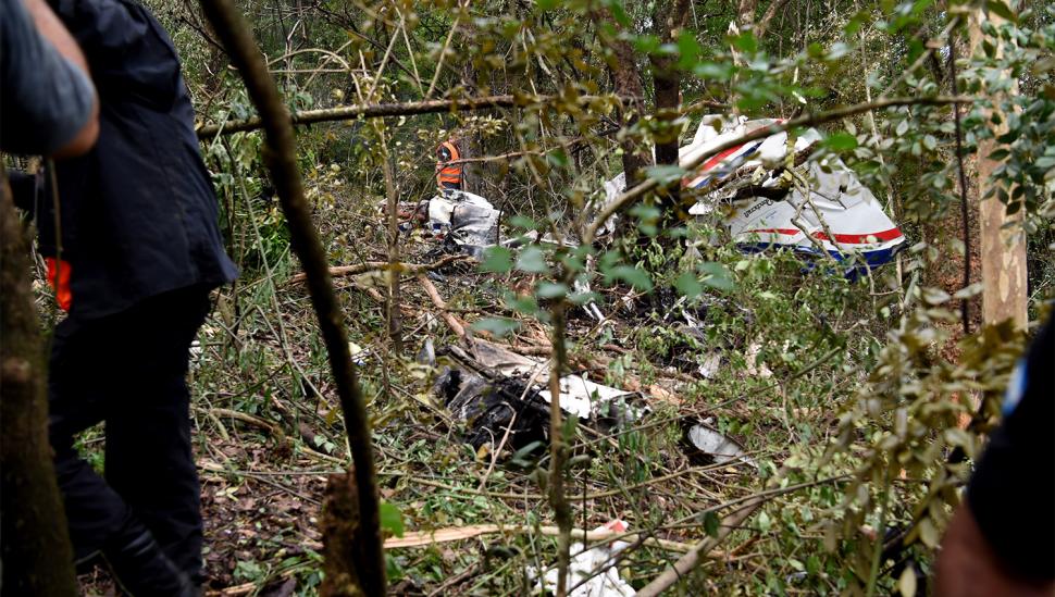Pericias: analizan los restos del avión