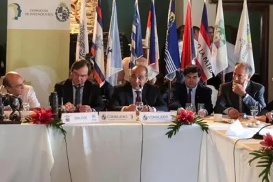 Manzur integra  a uruguayos a un bloque regional