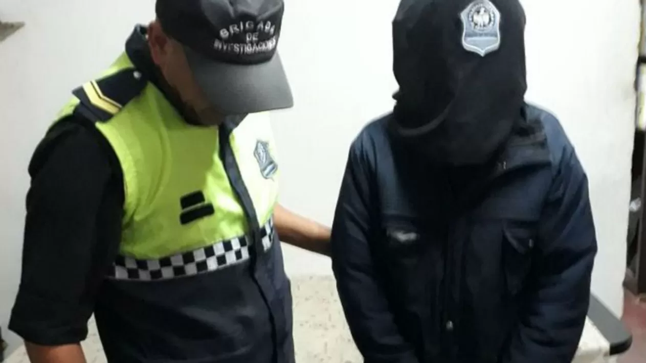 ATRAPADO. La Policía logró capturar al delincuente. 