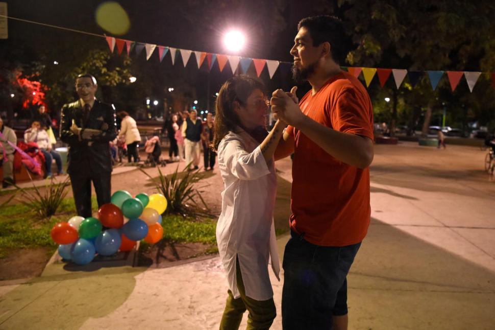 La Milonga de la plaza Urquiza cumplió 13 años