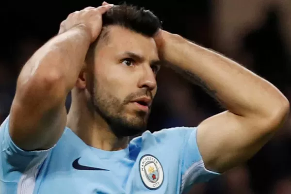 ¿Llega al Mundial? El Kun Agüero fue operado de la rodilla