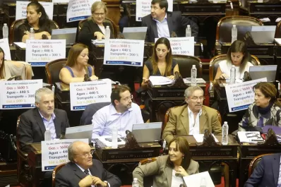La oposición no pudo conseguir quórum y cayó la sesión por suba de tarifas