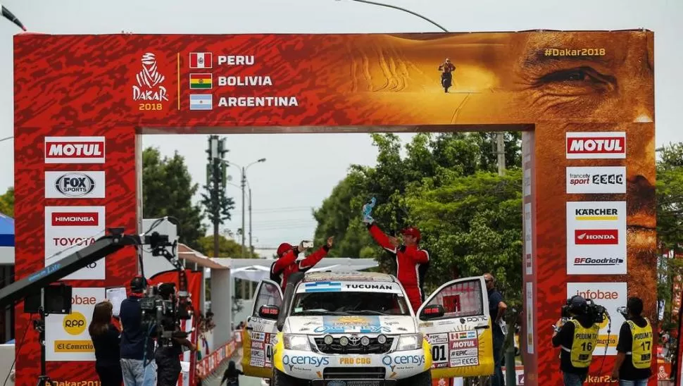 EN LA RAMPA. Ricardo Neme, en la salida de la prueba de este año en Lima; en 2019, la carrera podría volver allí. FOTO DE NEME RACING TEAM